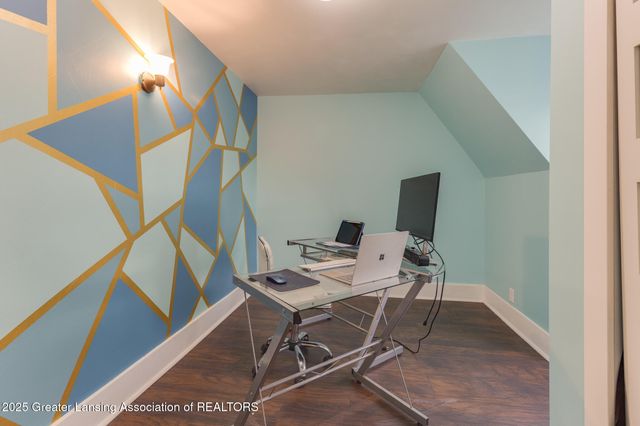 1500 W Saint Joseph Street, Lansing, MI 48915