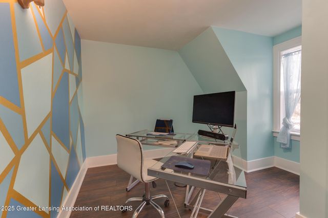 1500 W Saint Joseph Street, Lansing, MI 48915