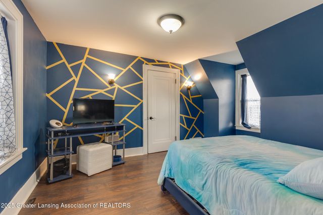 1500 W Saint Joseph Street, Lansing, MI 48915