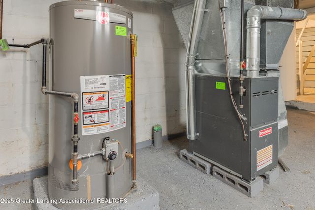 1500 W Saint Joseph Street, Lansing, MI 48915