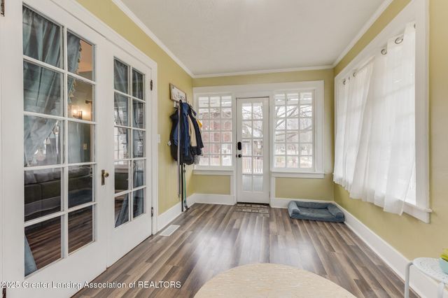 1500 W Saint Joseph Street, Lansing, MI 48915