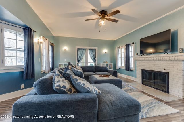 1500 W Saint Joseph Street, Lansing, MI 48915