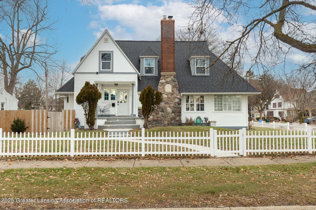 1500 W Saint Joseph Street, Lansing, MI 48915