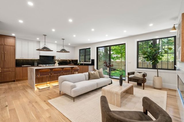 51 Davis Ave, Newton, MA 02465