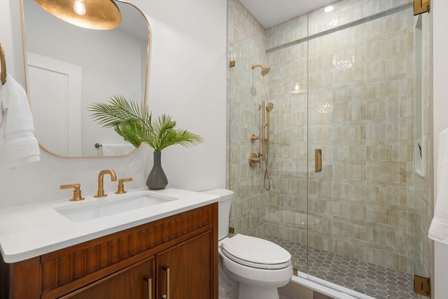 51 Davis Ave, Newton, MA 02465