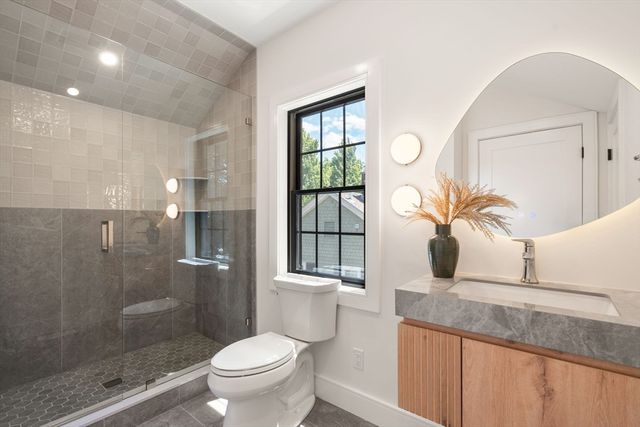 51 Davis Ave, Newton, MA 02465