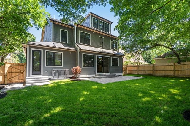 51 Davis Ave, Newton, MA 02465