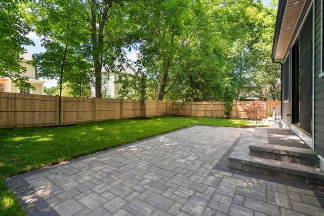 51 Davis Ave, Newton, MA 02465