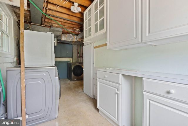 9750 VALE RD NW, Vienna, VA 22181