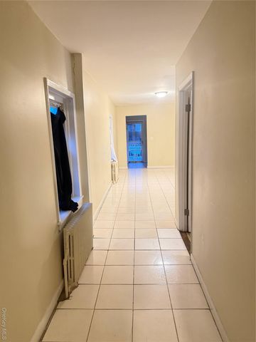 33 Kingston Avenue 1ST Floor, Floral Park, NY 11001