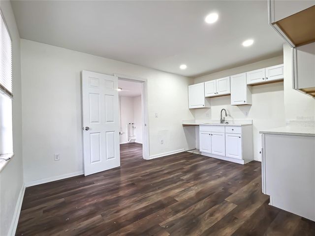 1745 FREEMAN STREET S, St Petersburg, FL 33701