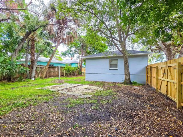 1745 FREEMAN STREET S, St Petersburg, FL 33701
