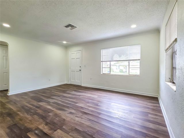 1745 FREEMAN STREET S, St Petersburg, FL 33701