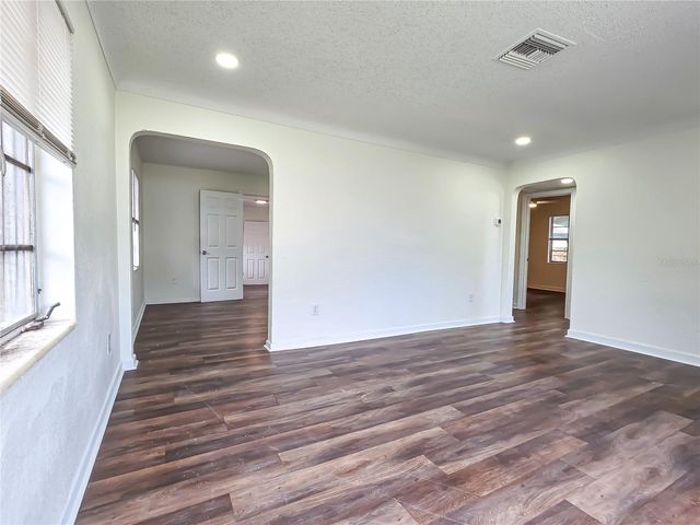 1745 FREEMAN STREET S, St Petersburg, FL 33701