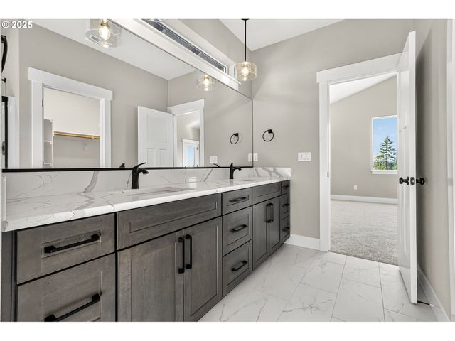 2854 Ne Sweetwater Rd 16, Estacada, OR 97023