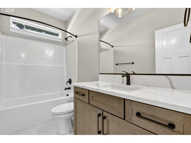 2854 Ne Sweetwater Rd 16, Estacada, OR 97023