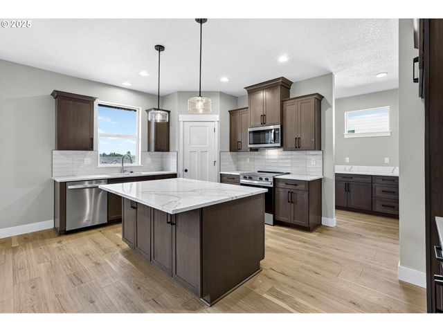 2854 Ne Sweetwater Rd 16, Estacada, OR 97023