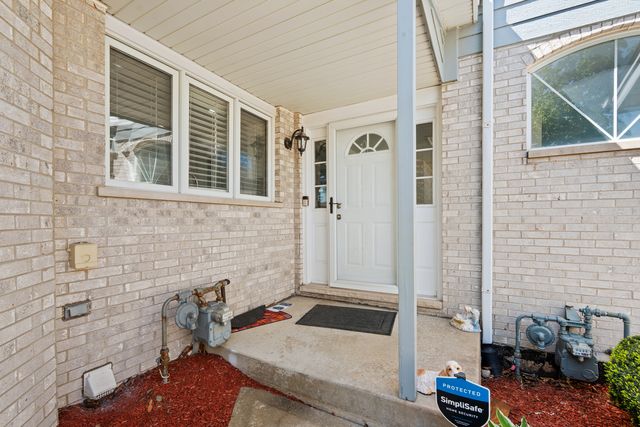 8592 Tullamore Drive, Tinley Park, IL 60487