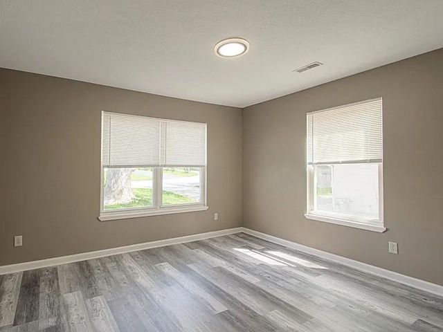 6905 E 112th Street, Kansas City, MO 64134