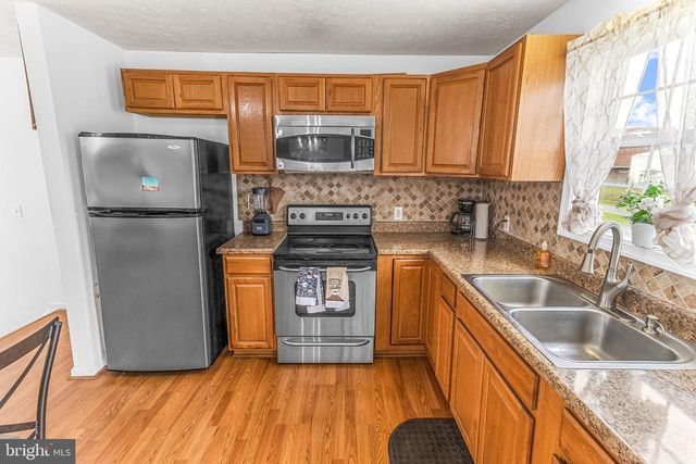 207 PRESTON PL, Ranson, WV 25438