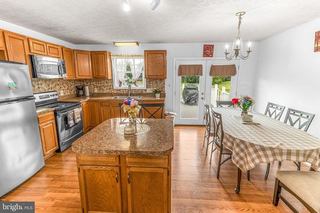 207 PRESTON PL, Ranson, WV 25438