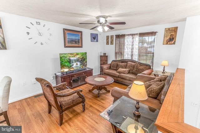 207 PRESTON PL, Ranson, WV 25438