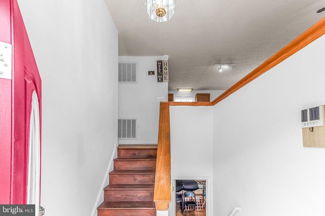 207 PRESTON PL, Ranson, WV 25438