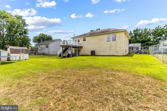 207 PRESTON PL, Ranson, WV 25438