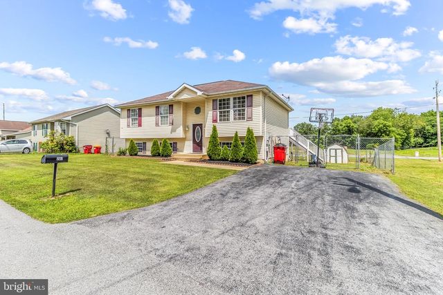 207 PRESTON PL, Ranson, WV 25438