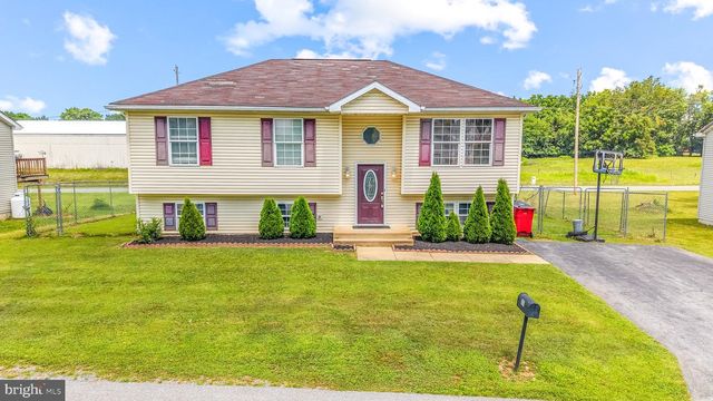 207 PRESTON PL, Ranson, WV 25438