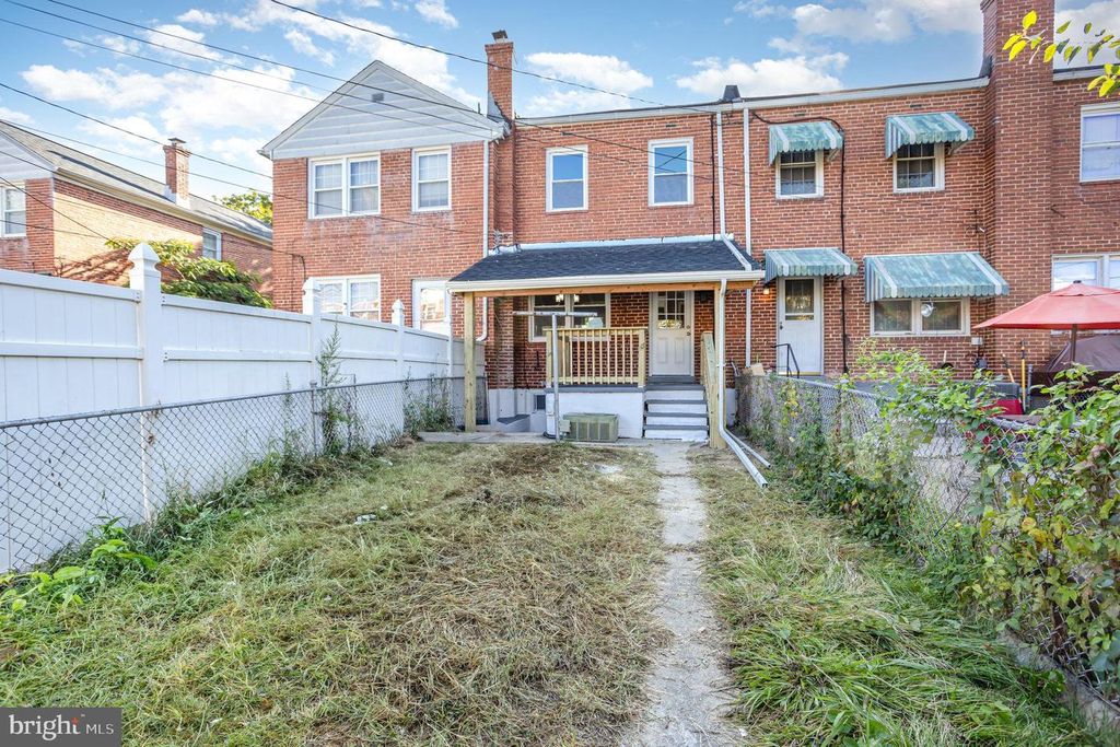 3530 MCSHANE WAY, Baltimore, MD 21222