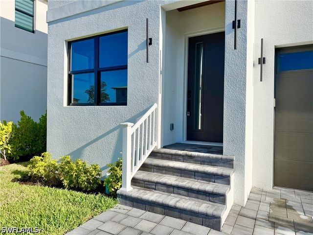 2727 Van Buren AVE, Naples, FL 34112