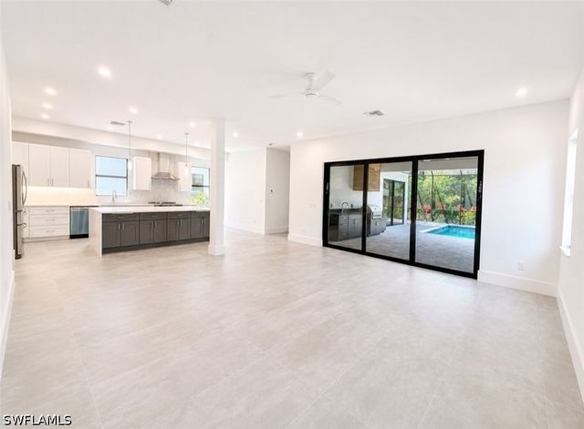 2727 Van Buren AVE, Naples, FL 34112