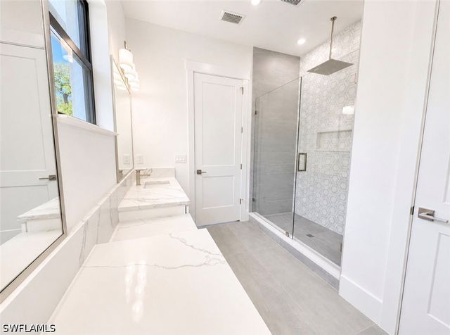 2727 Van Buren AVE, Naples, FL 34112
