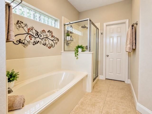 1811 Winding Trail Lane, Alvin, TX 77511