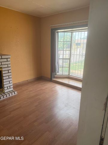 8118 TIERRA VERDE Drive, El Paso, TX 79907