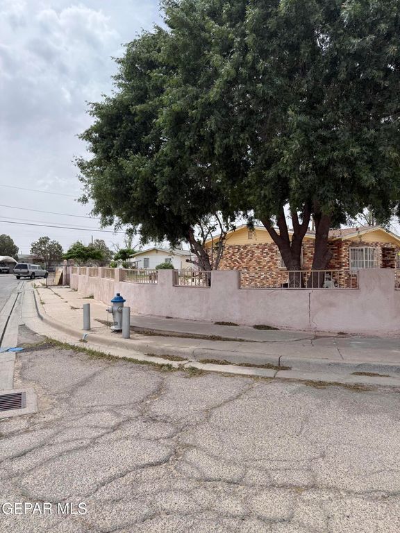 8118 TIERRA VERDE Drive, El Paso, TX 79907