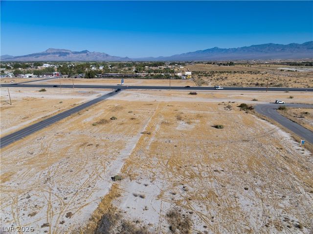 1040 South Thunderpass Avenue, Pahrump, NV 89048