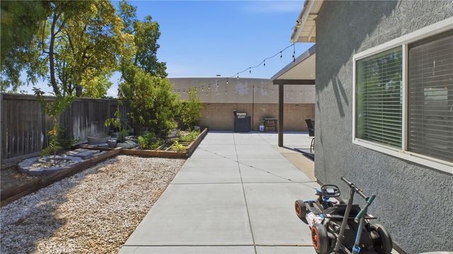 3937 Dove Tree, Rialto, CA 92377