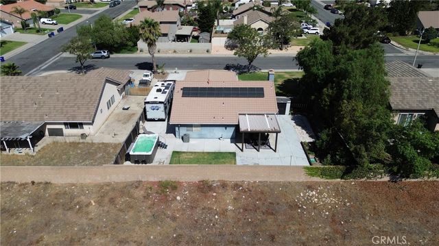 3937 Dove Tree, Rialto, CA 92377