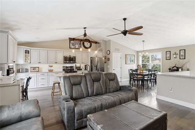 27 Remington Farm Drive, Coventry, RI 02816