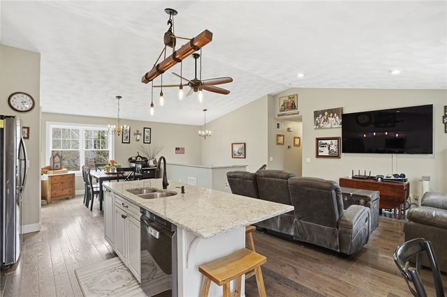 27 Remington Farm Drive, Coventry, RI 02816