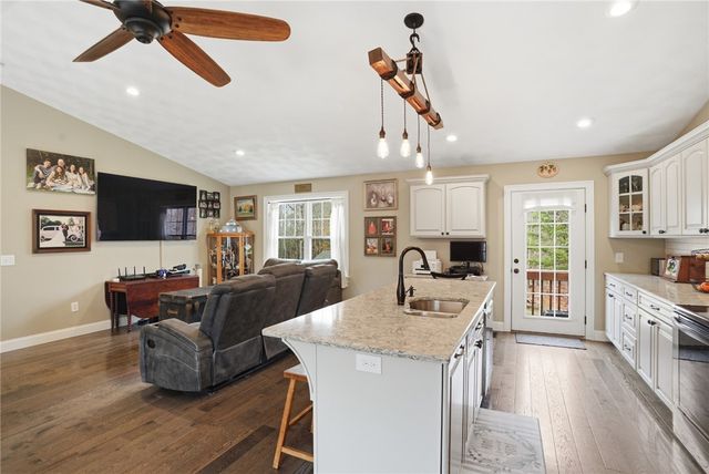 27 Remington Farm Drive, Coventry, RI 02816