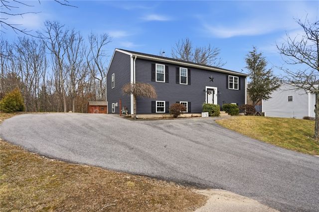 27 Remington Farm Drive, Coventry, RI 02816