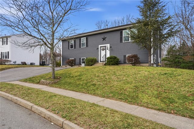 27 Remington Farm Drive, Coventry, RI 02816