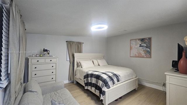 6251 NW 12th Ct, Sunrise, FL 33313