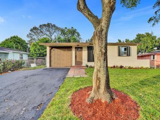 6251 NW 12th Ct, Sunrise, FL 33313