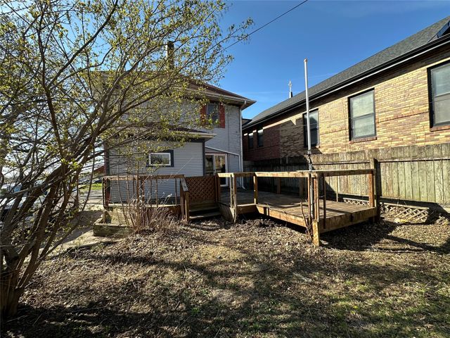 1204 Walker Street, Des Moines, IA 50316