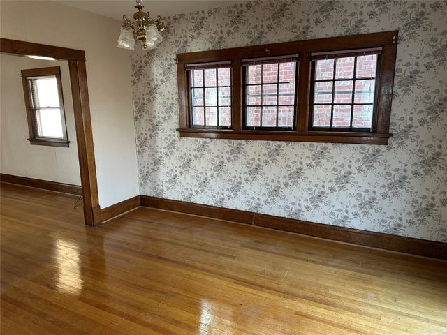 1204 Walker Street, Des Moines, IA 50316