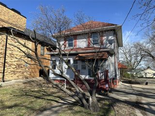 1204 Walker Street, Des Moines, IA 50316